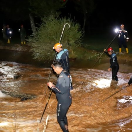 AFAD: Sel nedeniyle 3 kişi yaşamını yitirdi, kayıplar var