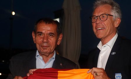 Galatasaray ile Molde yönetimi yemekte bir araya geldi