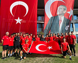 U18 ve U16 Millî Takımlarımız 30 Ağustos Zafer Bayramı’nı Kutladı