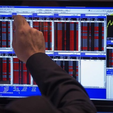 S&P 500: Analistler 4.200 puanlık desteğin tutup tutmayacağı konusunda bölünmüş durumda